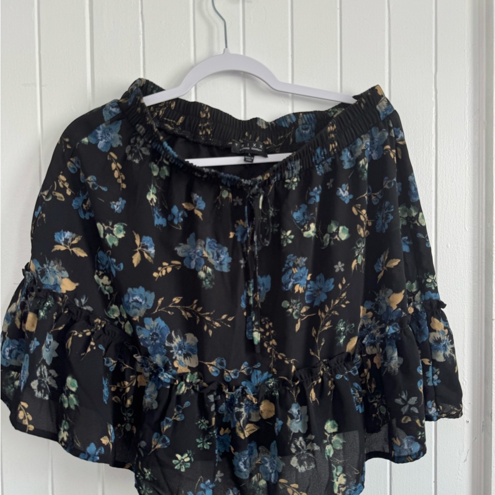 Trixxi black and blue floral skirt